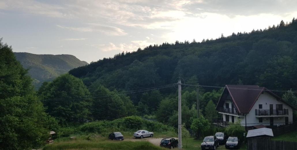 Havva Calimanesti Exterior foto