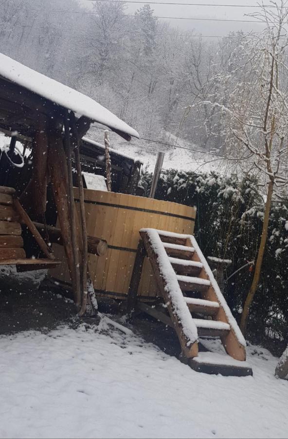 Havva Calimanesti Exterior foto